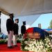 Se pronuncia AMLO por renovar el INE y el TEPJF