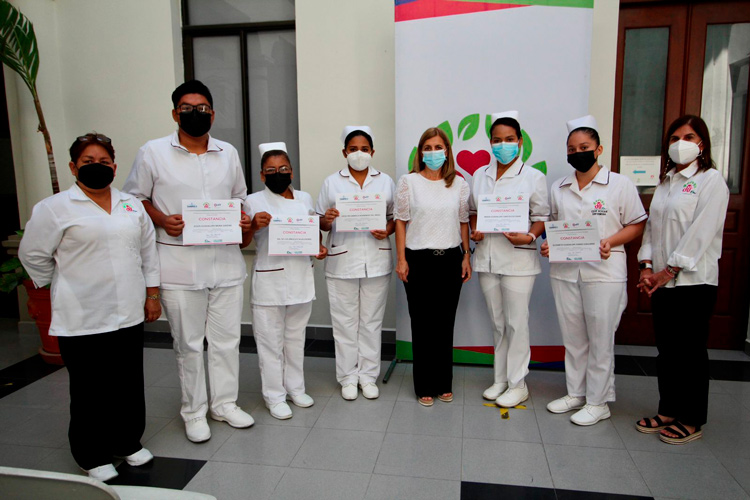Anuncia Aida Féres cursos de Capacitación en Enfermería y Belleza