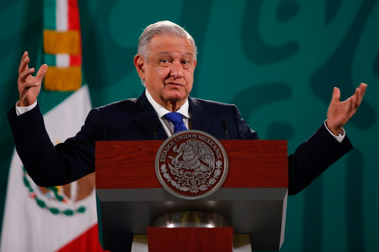 Queda restablecido servicio de luz en zona afectada por ‘Grace’: AMLO