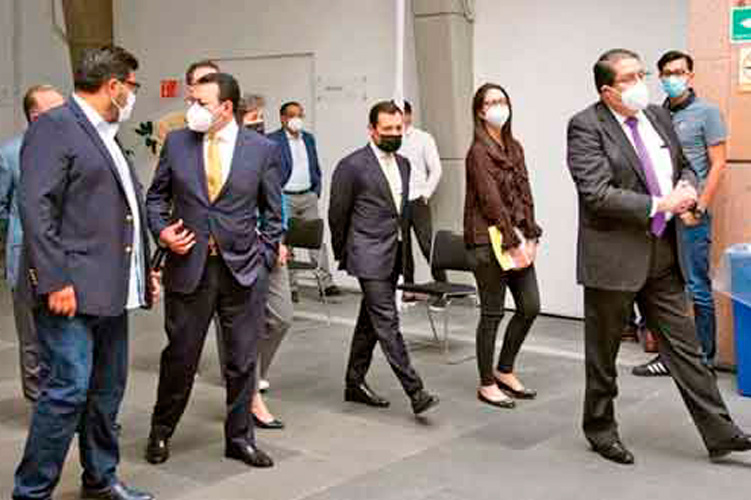 Inicia en el TEPJF la entrega-recepción; magistrados desoyen llamado