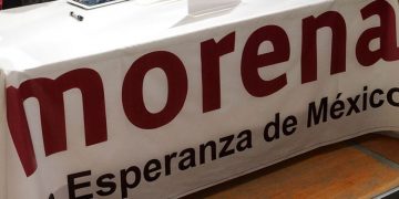Una Tras Otra / Un cachorro muy soberbio