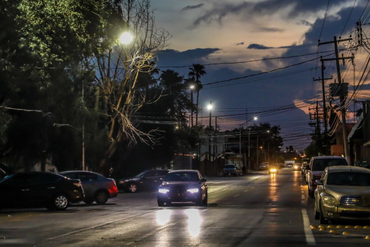 Inaugura Sanmiguel sistema de alumbrado en sector Centro