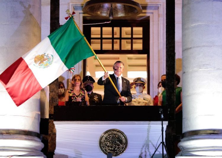 Conmemora Chucho Nader el CCXI Aniversario del Grito de Independencia