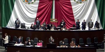 Sin cambios, aprueban Ley de Revocación de Mandato