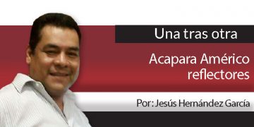 Una Tras Otra / Acapara Américo reflectores