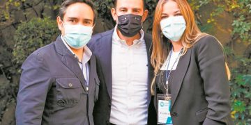 Echevarría y Quirino van con AMLO y se desmarcan de sus partidos