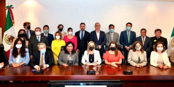 AMLO anuncia federalización en Salud