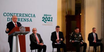 Defiende AMLO paquete económico
