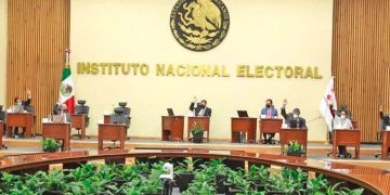 Congela INE cuentas de Fuerza por México