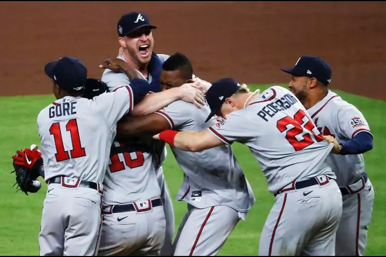 Termina la sequía; Bravos, campeón de la serie mundial
