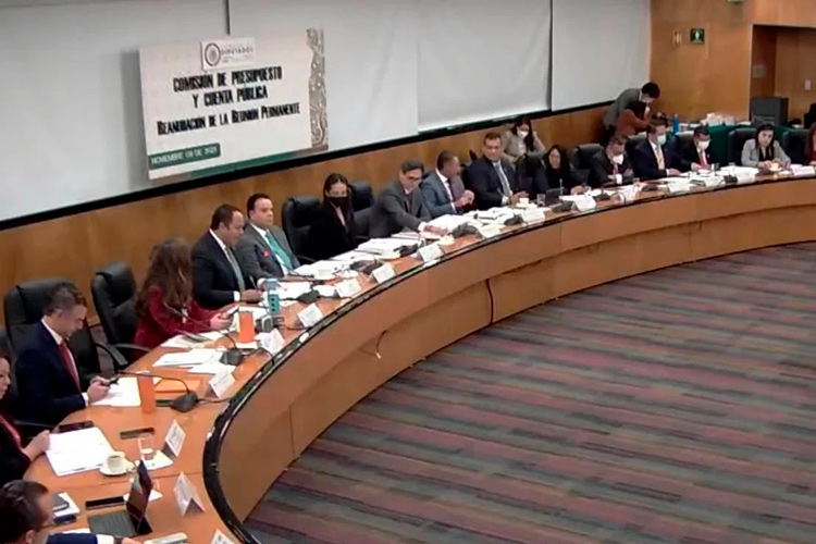 Comisión de Presupuesto aprueba PEF 2022 con recorte de 8 mil mdp
