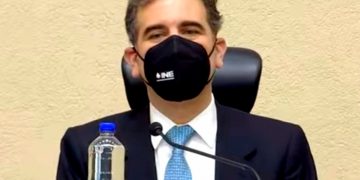 Polémica en el INE por gasto que solicitó para asesores