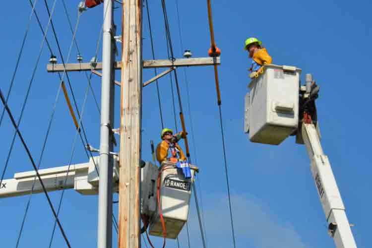 Votar contra reforma eléctrica es votar a favor de que sigan robando a México: AMLO
