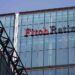 Advierte Fitch sobre posibles recortes al gasto público