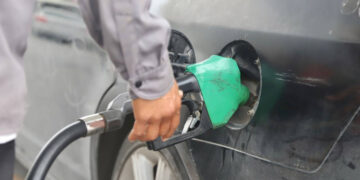 Exigen a AMLO regrese dinero por error de gasolinazo