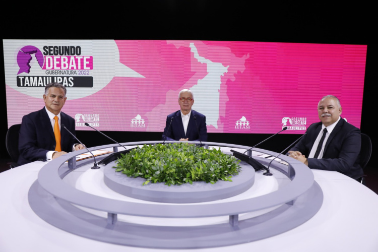 Debaten sin Américo y sin polemizar candidatos a gobernador