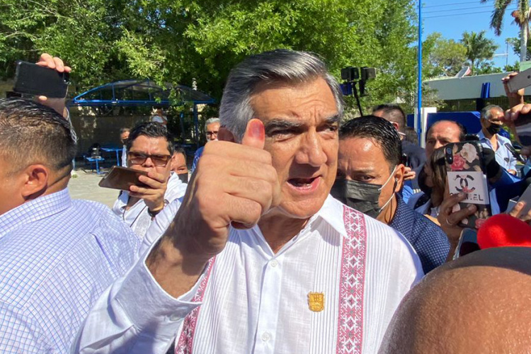 Américo revela ventaja de 15 puntos en elección de Gobernador