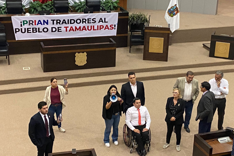Bajo crisis y presión, PAN blinda control del Congreso