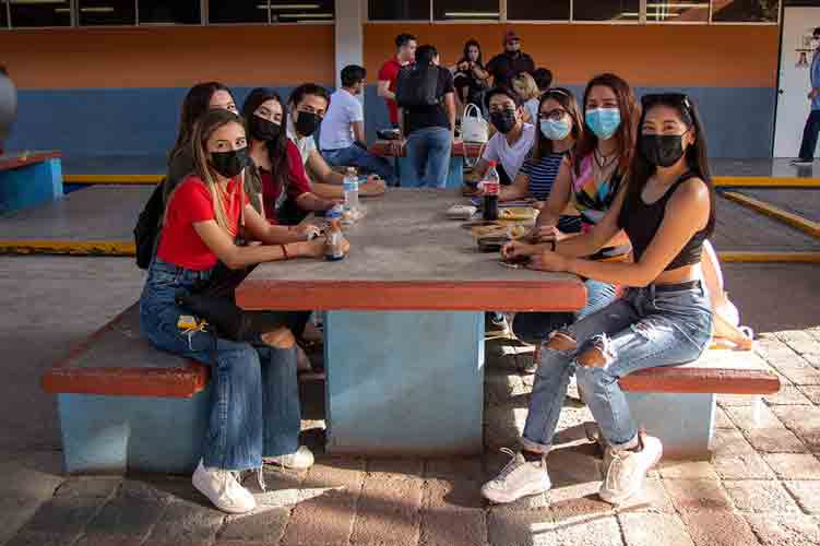 Con clases presenciales inicia la UAT periodo escolar de verano