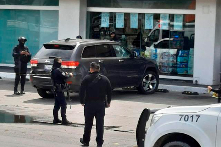 Lamenta López Obrador asesinato de hijo del alcalde de Celaya