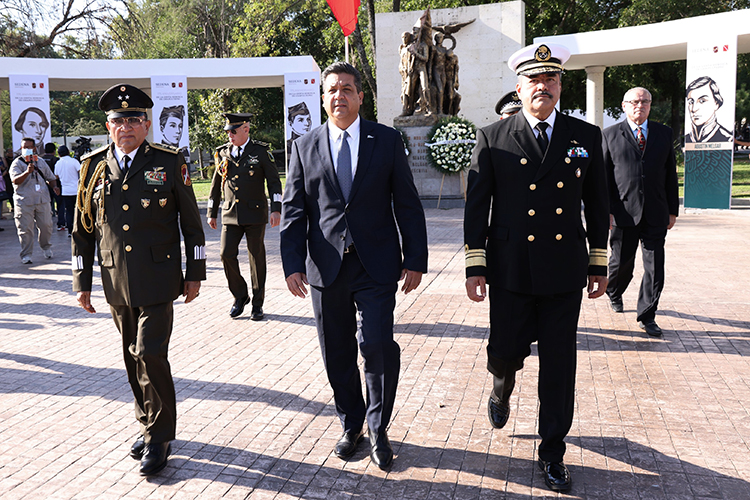 Participa Gobernador Francisco Cabeza de Vaca en el 175 Aniversario de la Gesta Heroica de Chapultepec.