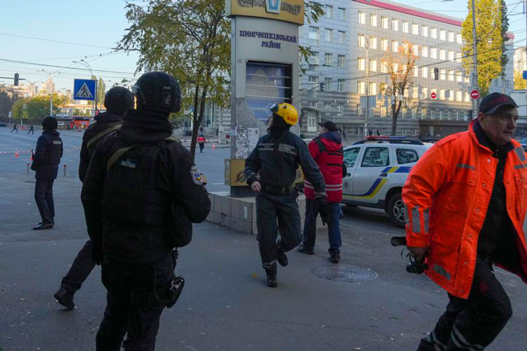 Arranca en el Congreso la pugna por INE