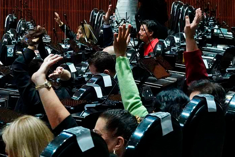 Aprueban la Ley de Ingresos con 1.1 bdp de deuda