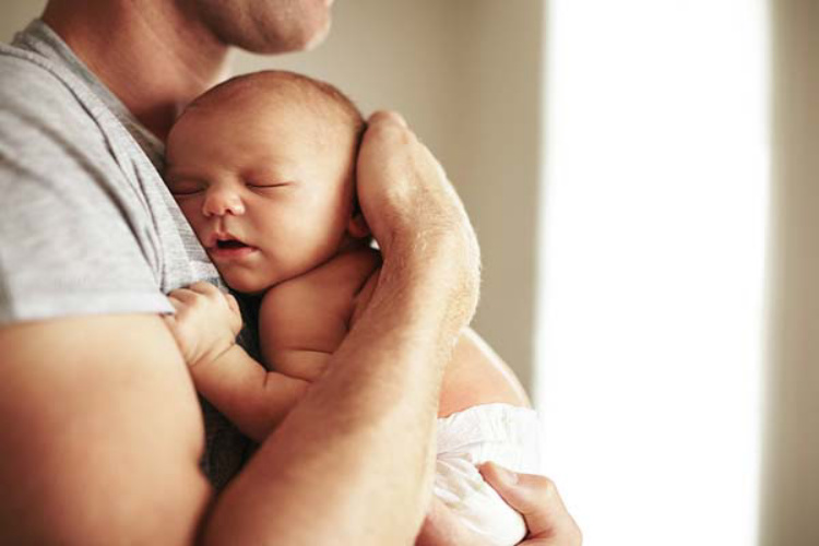 Proponen ampliar licencia de paternidad en Tamaulipas