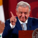 Insiste AMLO en críticas contra quienes dicen “defender” al INE