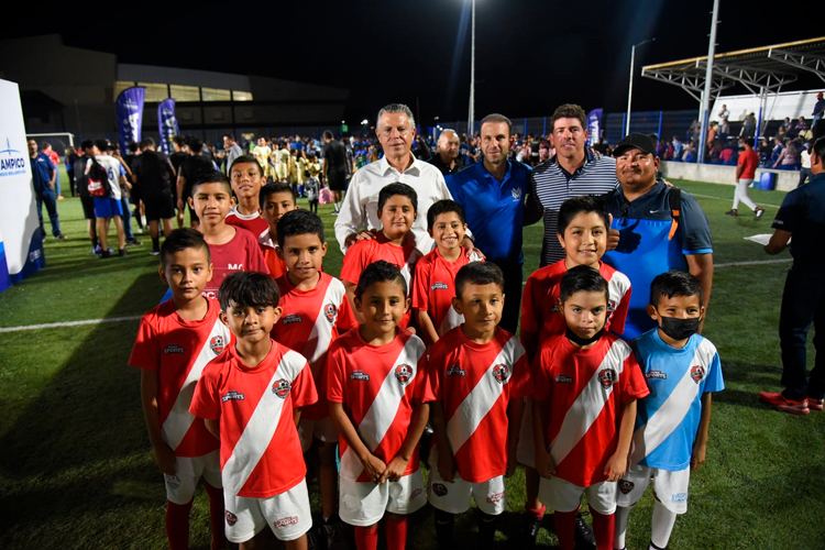 Chucho Nader premia a lo mejor de la Liga Municipal Tampico
