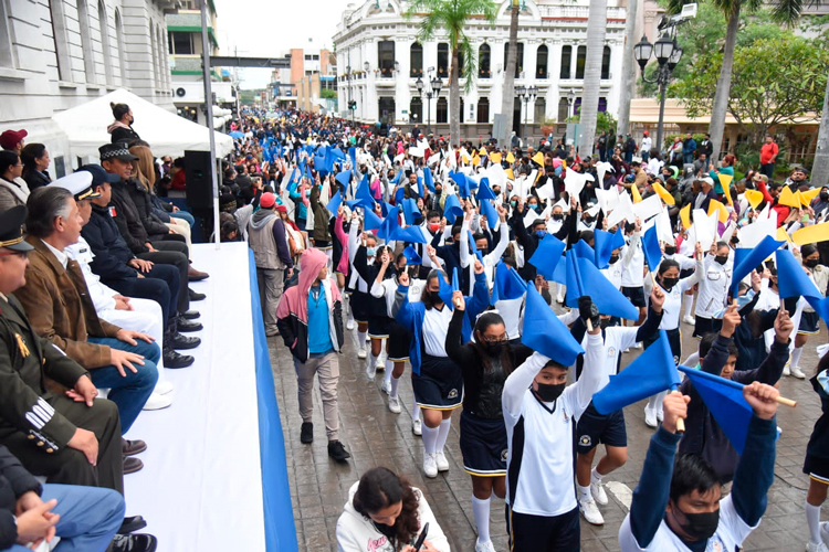 Colorido y Exitoso Desfile Revolucionario en Tampico