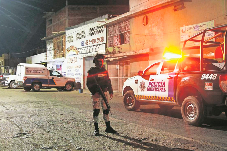 El INE tropieza con su propia encuesta sobre la reforma electoral