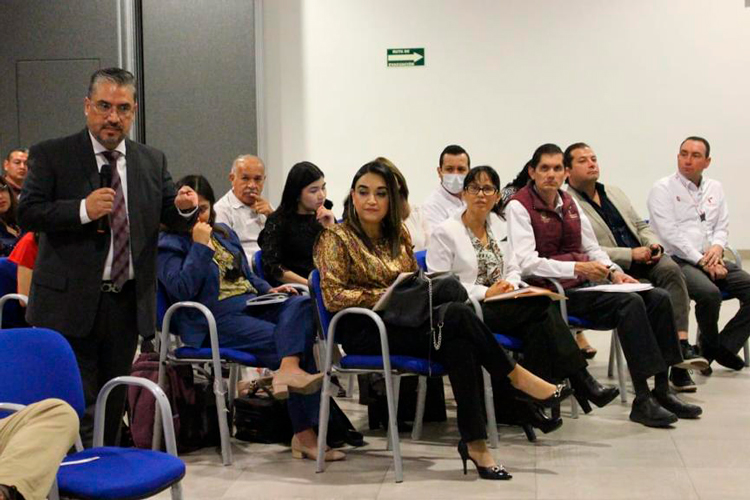 Ofrece Contraloría Gubernamental conferencias anticorrupción