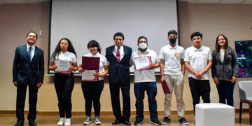 Felicita SET a estudiantes tamaulipecos ganadores del Concurso Nacional de “Spelling Bee”