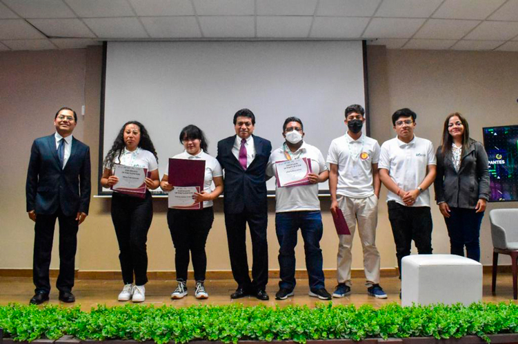 Felicita SET a estudiantes tamaulipecos ganadores del Concurso Nacional de “Spelling Bee”