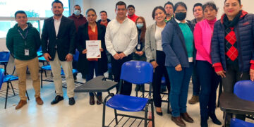 Américo hace justo iba a familiares de trabajadores de Educación