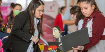 Concluye con éxito semana de la mujer y la niña en la ciencia