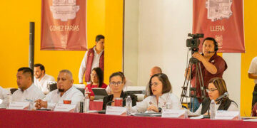 Presenta gobernador Plan de Apoyo a la Región Cañera; enviará ambulancias