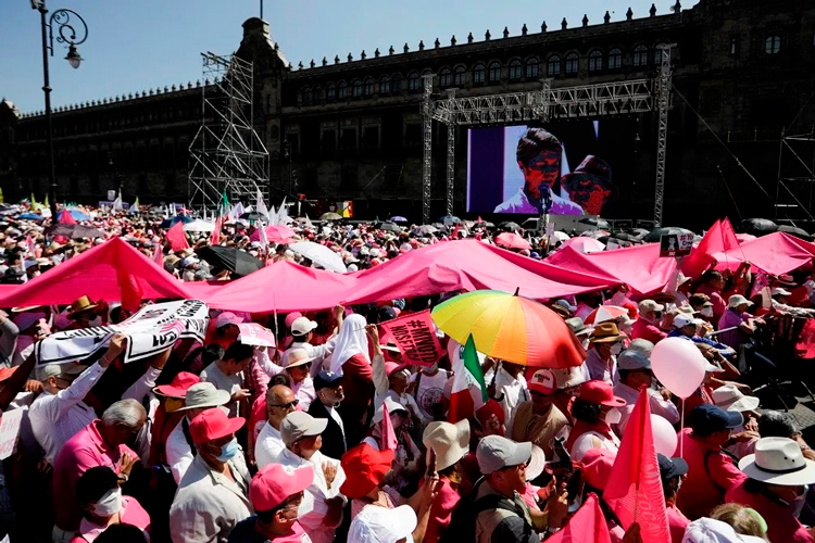 Grupo reaccionario convocó a la marcha de ayer: AMLO