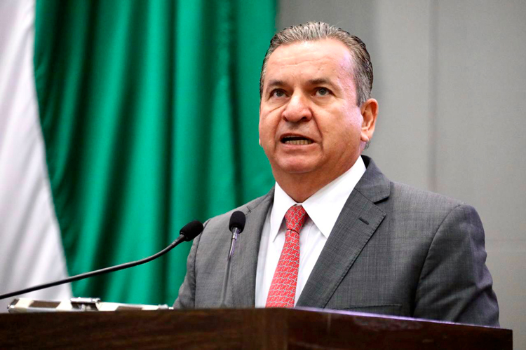 Amplían plazo tres meses para regularizar autos americanos