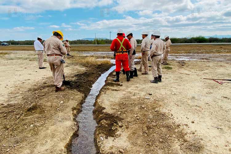 Truena ducto de PEMEX en carretera a Tampico