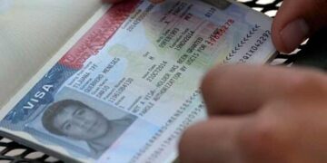 Revela UIF que empleada de la Judicatura firmó contratos con empresa de García Luna