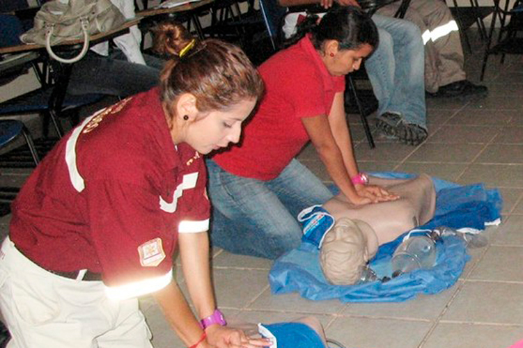 Ofrece UAT a estudiantes de Enfermería cursos avalados por la Asociación Americana del Corazón