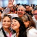Mexicanos sacan 3,255 mdd del país, por temor