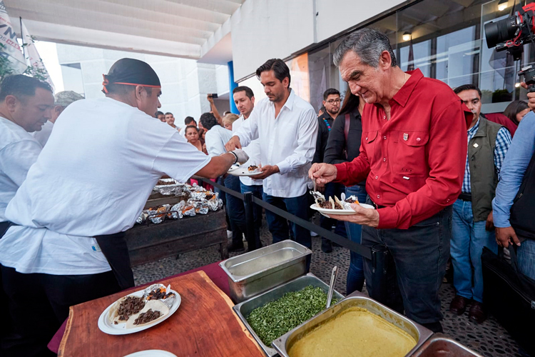 Gobernador visita exposición de Reynosa en “Punto Tamaulipas