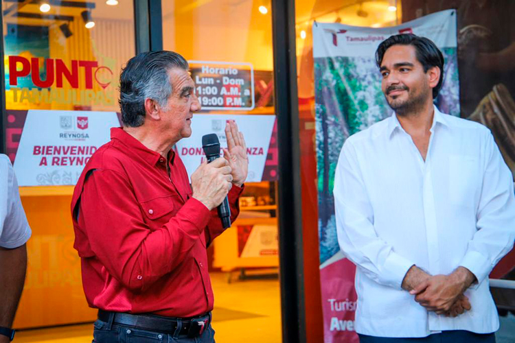 Entrega Alcalde Carlos Peña Ortiz Constancias a Operadores de Quinta Rueda