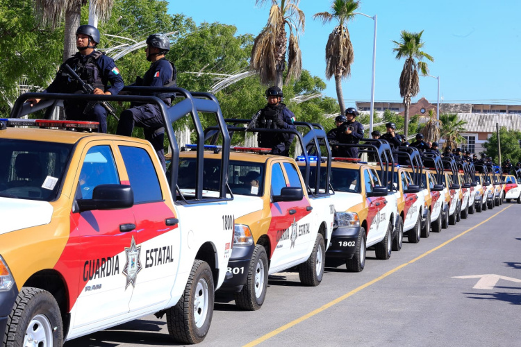 Entrega Gobernador cien patrullas más a la Guardia Estatal