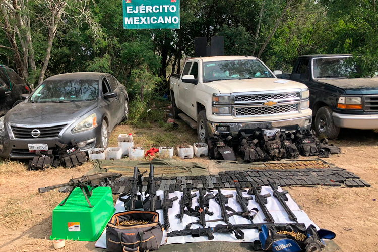 Decomisa SEDENA armas y camionetas a delincuencia de dos municipios