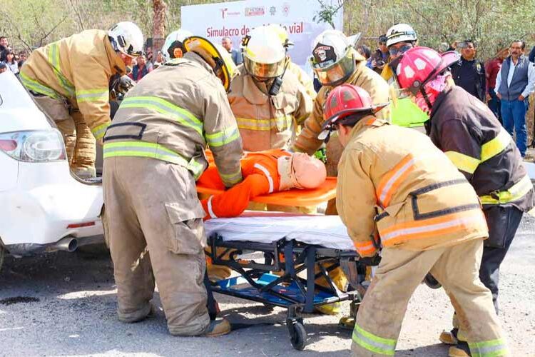 Reconoce Gattás Báez labor de personal de PC y Tránsito