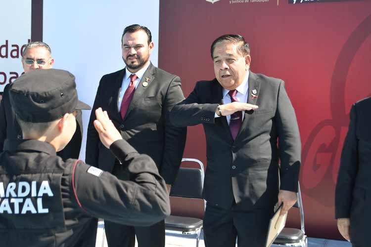 A sus 19 años, Giselth Robledo logra primer lugar en Curso de Formación Inicial de la Guardia Estatal
